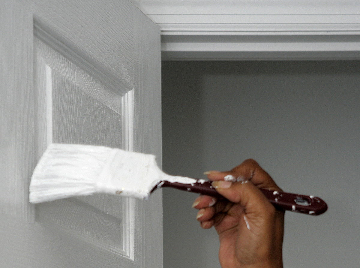 Как покрасить межкомнатные двери самостоятельно?